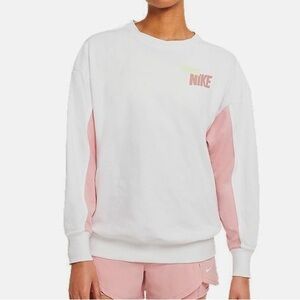 Women’s Nike sweatshirt